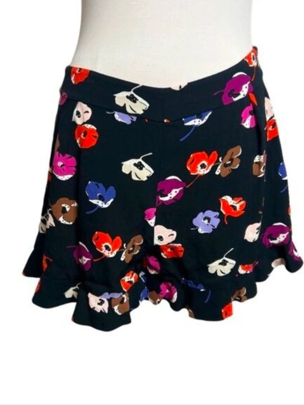 Kate Spade Floral Ruffle Shorts. Size 4